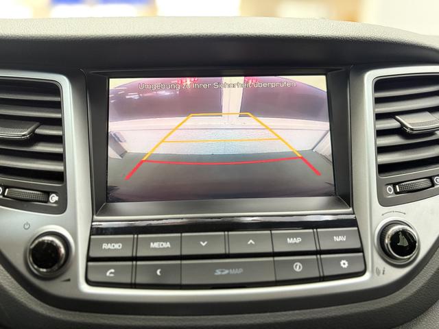 Hyundai TUCSON PREMIUM BLUE NAVI/SHZ/PANO/ RFK /EL.HECKKLAPPE 