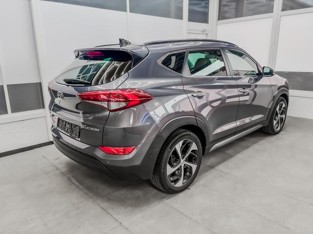 Hyundai TUCSON PREMIUM BLUE NAVI/SHZ/PANO/ RFK /EL.HECKKLAPPE 