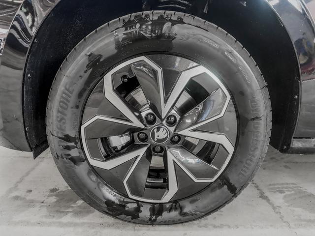 Skoda Kamiq Easy DSG AHK TEMPOMAT SHZ ALU 