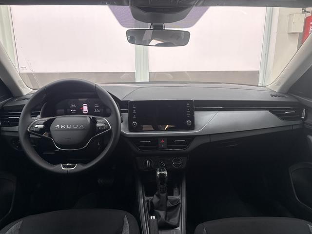 Skoda Kamiq Easy DSG AHK TEMPOMAT SHZ ALU 