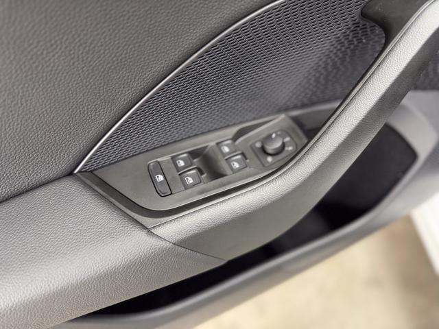 Skoda Octavia Combi Selection DSG ACC NAVI BSD 