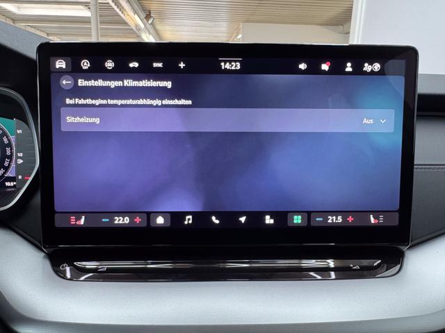 Skoda Octavia Combi Selection DSG ACC NAVI BSD 