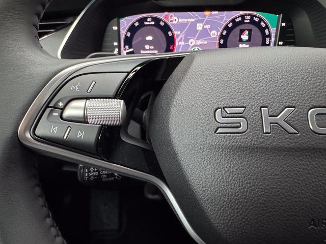 Skoda Octavia Combi Selection DSG ACC NAVI BSD 