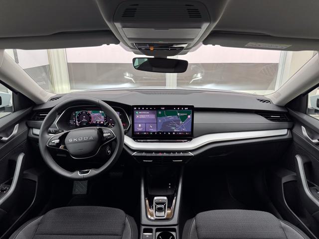 Skoda Octavia Combi Selection DSG ACC NAVI BSD 