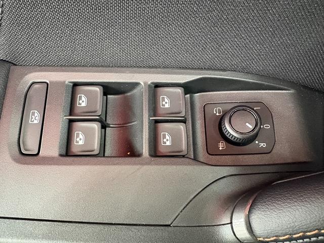 Cupra Leon 1.5 TSI NAVI INTELLIGENT DRIVE MATRIX 