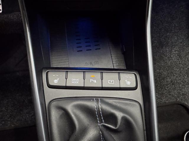 Hyundai i20 PERFORMANCE NAVI SHZ RFK BOSE 