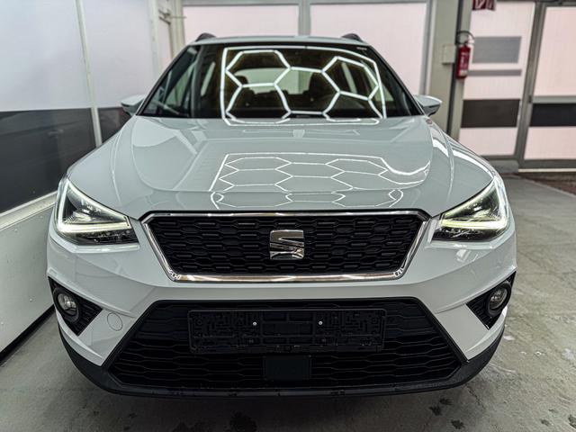 Seat Arona 1.0 TSI STYLE NAVI SHZ LED BSD AHK 