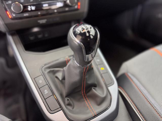 Seat Arona 1.0 TSI STYLE NAVI SHZ LED BSD AHK 