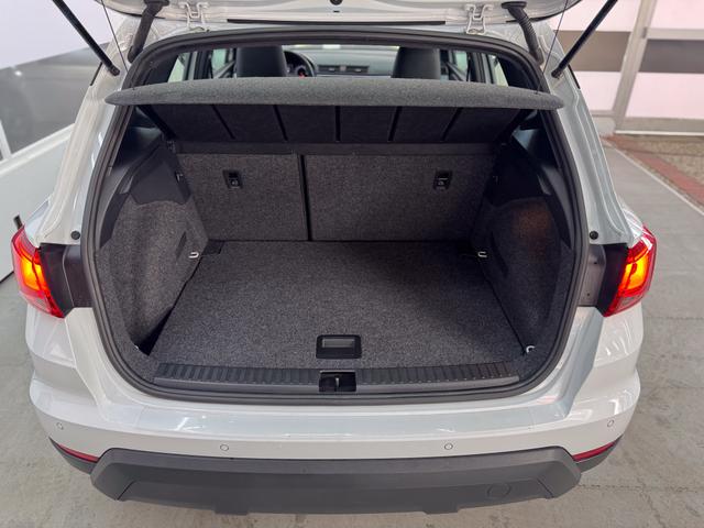 Seat Arona 1.0 TSI STYLE NAVI SHZ LED BSD AHK 