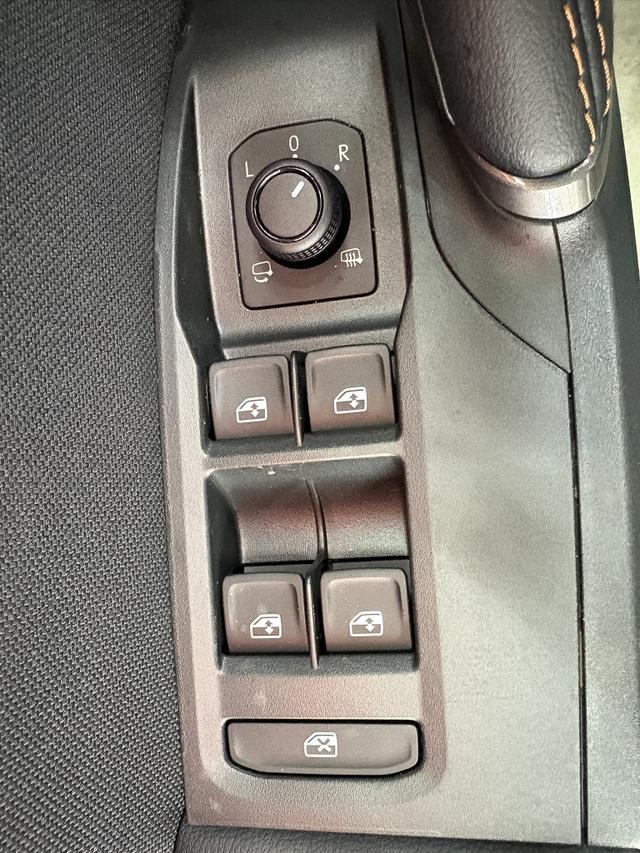 Cupra Leon Sportstourer 1.5 eTSI DSG ACC KEYLESS SHZ RFK 