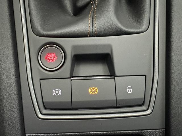 Cupra Leon Sportstourer 1.5 TSI MATRIX NAVI SHZ RFK KEYLESS 