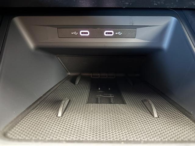 Cupra Leon Sportstourer 1.5 TSI MATRIX NAVI SHZ RFK KEYLESS 