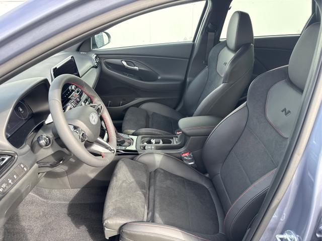 Hyundai / i30 / Grau /  /  / 