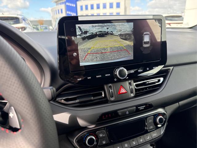 Hyundai / i30 / Grau /  /  / 