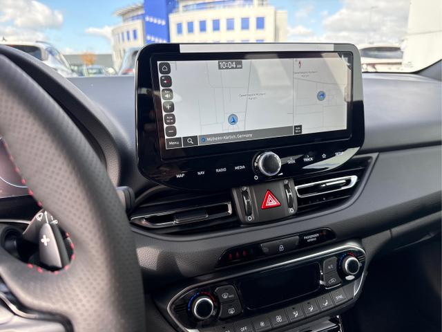 Hyundai / i30 / Grau /  /  / 