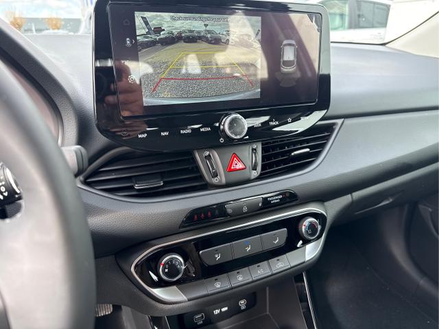 Hyundai / i30 / Grau / / / 