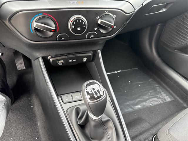 Hyundai / i20 / Grau /  /  / 