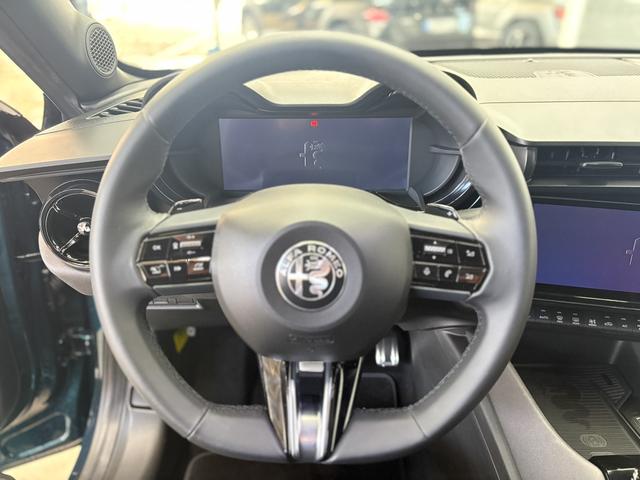 Alfa Romeo Junior Speciale IBRIDA MATRIX ACC KEYLESS NAVI 