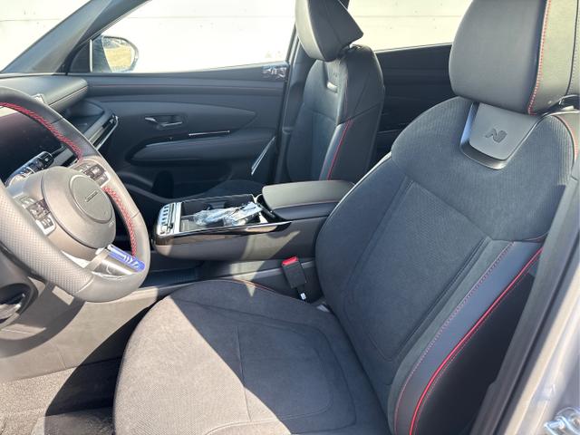 Hyundai / TUCSON / Grau /  /  / 