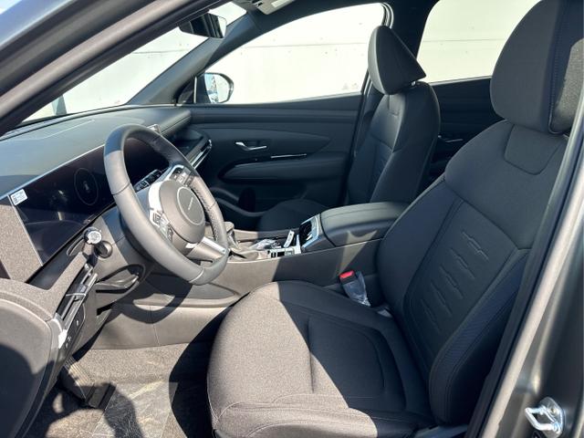 Hyundai / TUCSON / Grau /  /  / 