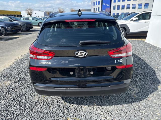 Hyundai / i30 / Grau /  /  / 