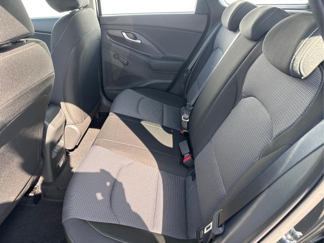 Hyundai / i30 / Grau /  /  / 