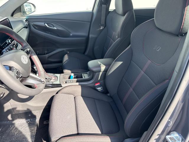 Hyundai / i30 / Grau /  /  / 