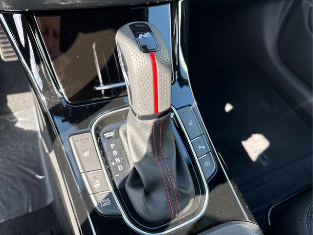 Hyundai / i30 / Grau /  /  / 