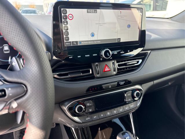 Hyundai / i30 / Grau /  /  / 