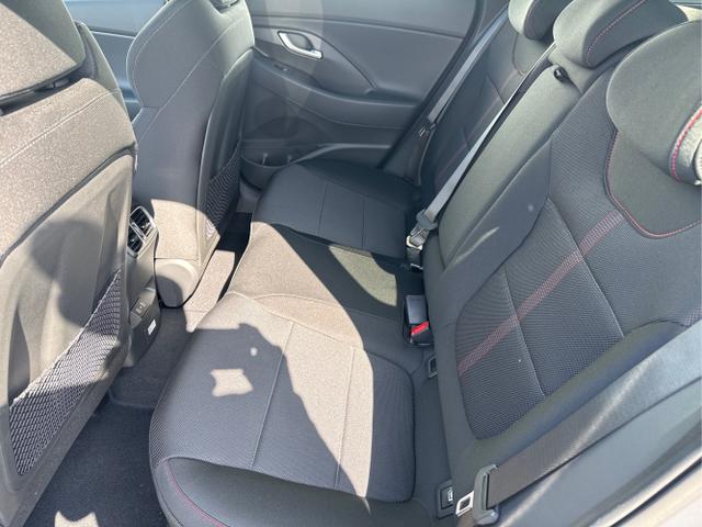 Hyundai / i30 / Grau /  /  / 