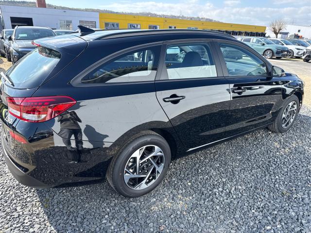 Hyundai / i30 / Grau / / / 