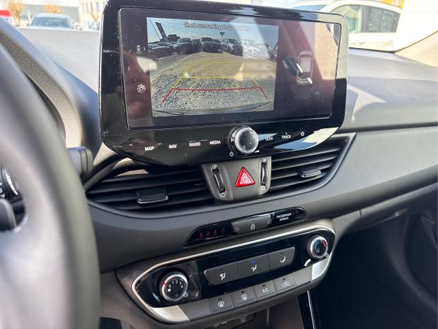 Hyundai / i30 / Grau /  /  / 