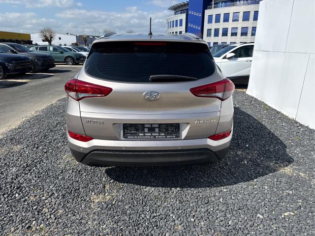 Hyundai / TUCSON / Grau /  /  / 
