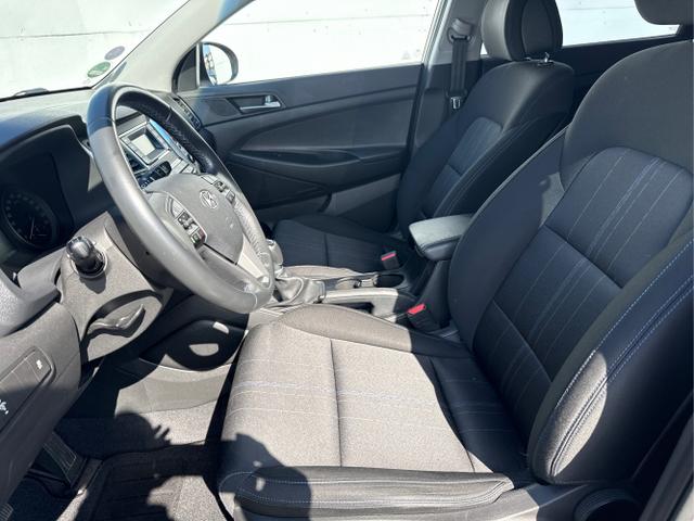 Hyundai / TUCSON / Grau /  /  / 