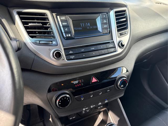 Hyundai / TUCSON / Grau /  /  / 