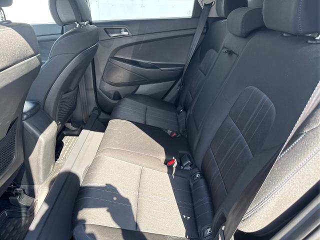 Hyundai / TUCSON / Grau /  /  / 