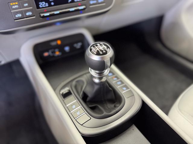 Hyundai KONA PREMIUM PLUS NAVI RFK PDC SMART KEY SHZ 