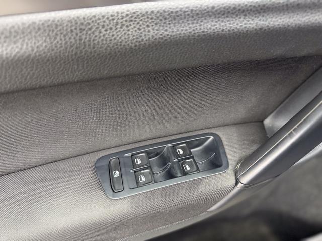 Volkswagen Golf Sportsvan VII TRENDLINE SHZ PDC v+h RADIO KLIMA EL.PAKET 