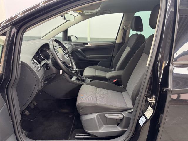 Volkswagen Golf Sportsvan VII TRENDLINE SHZ PDC v+h RADIO KLIMA EL.PAKET 