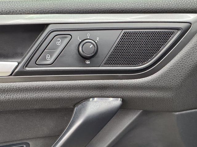 Volkswagen Golf Sportsvan VII TRENDLINE SHZ PDC v+h RADIO KLIMA EL.PAKET 
