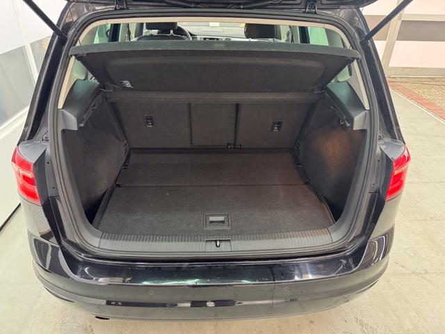 Volkswagen Golf Sportsvan VII TRENDLINE SHZ PDC v+h RADIO KLIMA EL.PAKET 