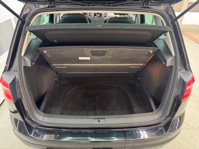 Volkswagen Golf Sportsvan VII TRENDLINE SHZ PDC v+h RADIO KLIMA EL.PAKET 