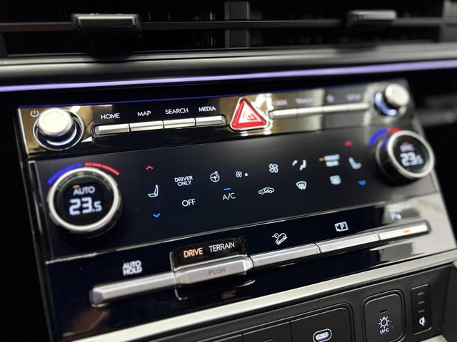 Hyundai SANTA FE NEU IMPRESSION HEV 7 SITZER CALLIGRAPHY PANO DIG.KEY 