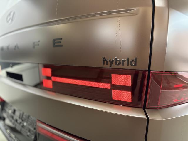 Hyundai SANTA FE NEU IMPRESSION HEV 7 SITZER CALLIGRAPHY PANO DIG.KEY 