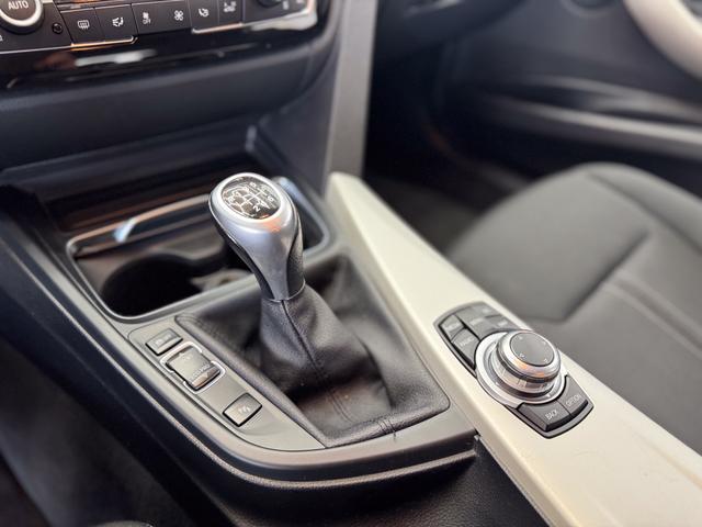 BMW 3er Touring ADVANTAGE 318d NAVI EL.HECKKLAPPE LED SHZ 