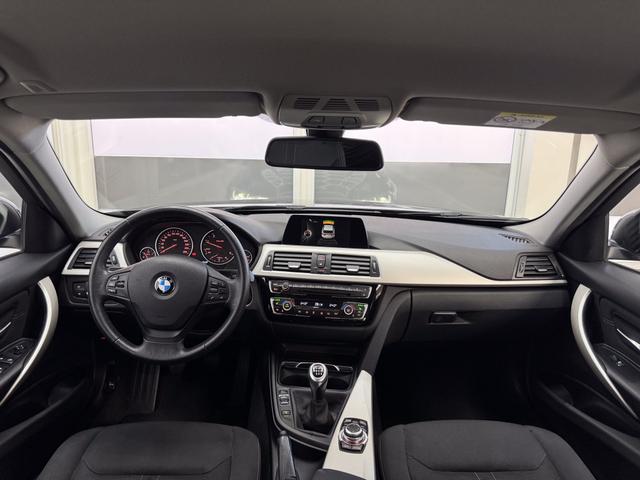 BMW 3er Touring ADVANTAGE 318d NAVI EL.HECKKLAPPE LED SHZ 