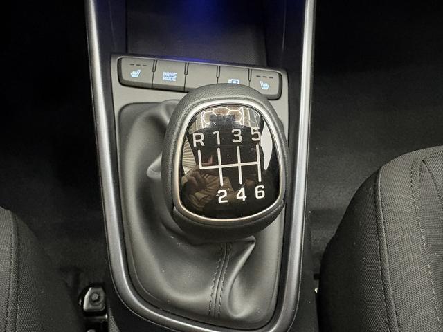 Hyundai i20 COMFORT BLACK PACK KLIMAAUTOMATIK NAVI WP 