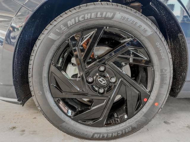 Hyundai i20 COMFORT BLACK PACK KLIMAAUTOMATIK NAVI WP 