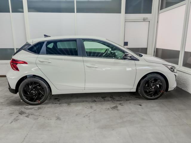 Hyundai i20 COMFORT BLACK PACK KLIMAAUTOMATIK NAVI WP 