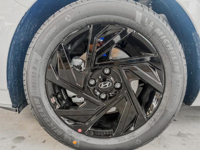 Hyundai i20 COMFORT BLACK PACK KLIMAAUTOMATIK NAVI WP 